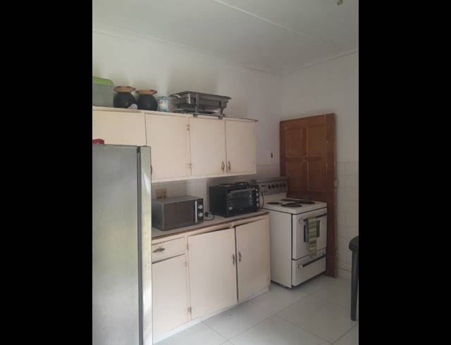 3 BEDROOM HOUSE TO LET IN YELLOWWOOD PARK